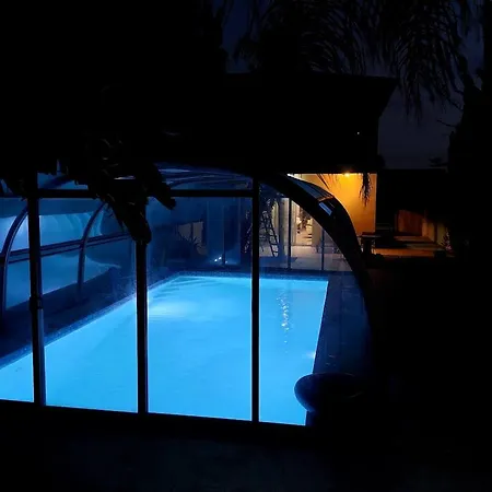 Danitsea With Privat Pool Villa Pszematizménosz