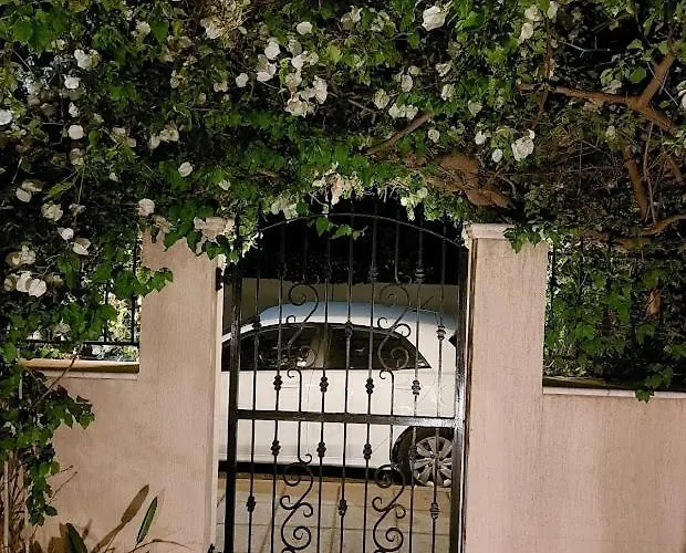 Danitsea With Privat Pool Willa Psematismenos