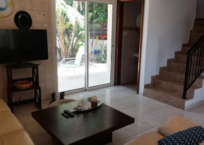 Danitsea With Privat Pool * Psematismenos